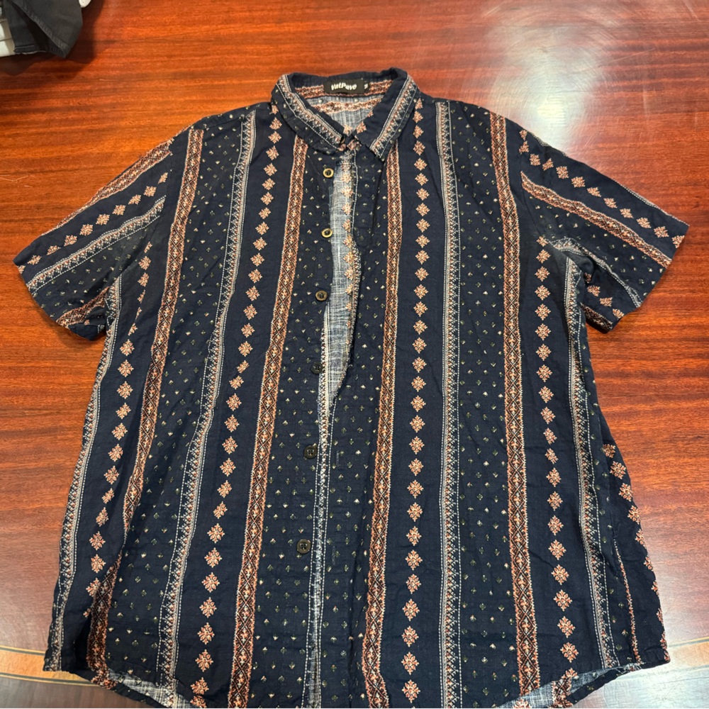 Vat Pave Men's Striped Navy and Brown Shirt